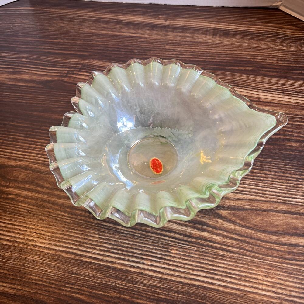 Murano ruffled glass bowl Green. E